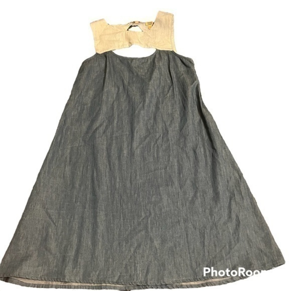 True craft faux denim pattern dress with key hole chest and back